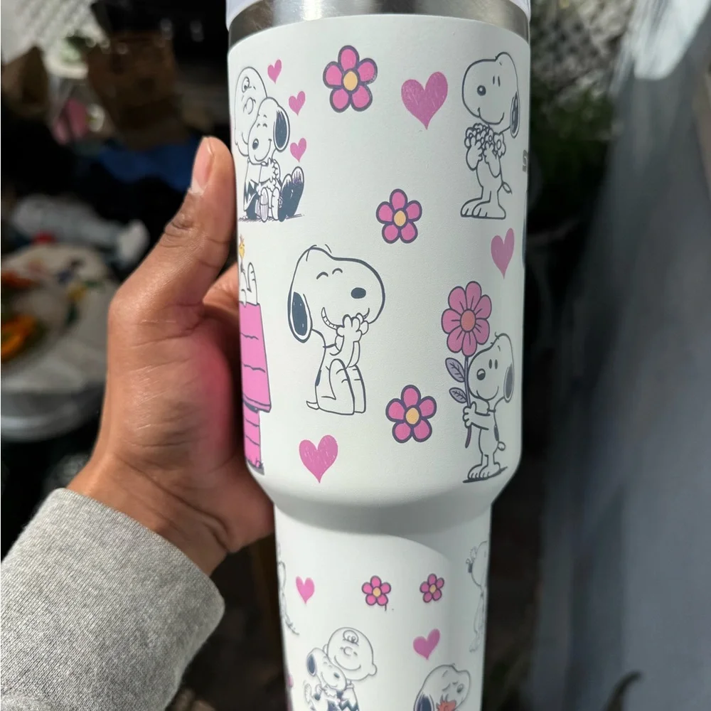 White and Pink Snoopy Quencher H2.0 Tumbler - Picture 4 of 7